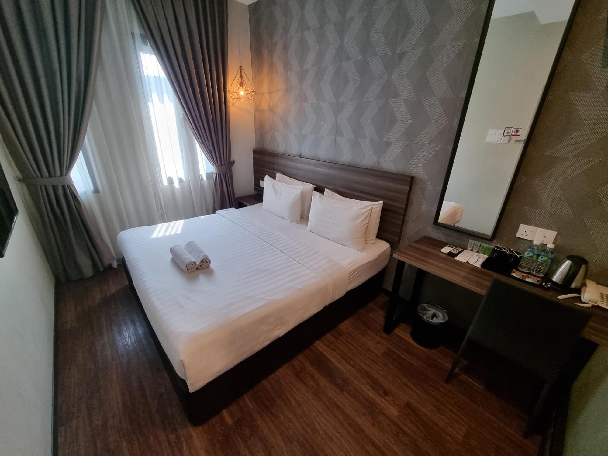 The Square Hotel Skudai Buitenkant foto