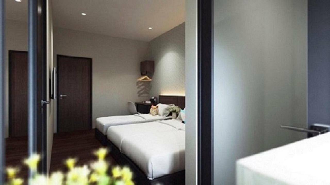 The Square Hotel Skudai Buitenkant foto